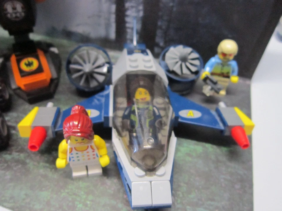 LEGO 8970  AGENTS 2.0 L'ATTAQUE DU ROBOT - Photo 2/4