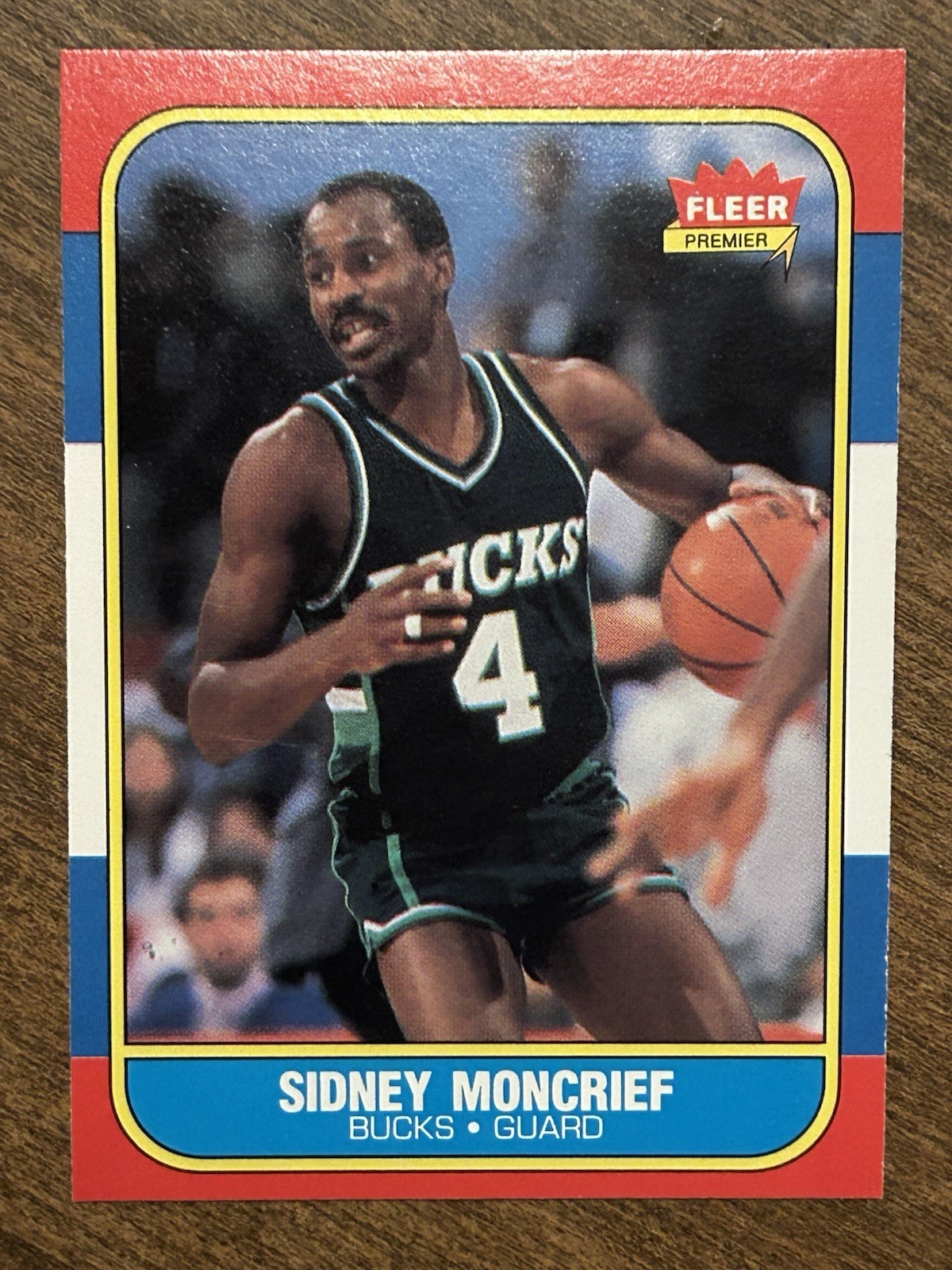 1986-87 Fleer Basketball Card SIDNEY MONCRIEF Milwaukee Bucks #75 Nice Card NM