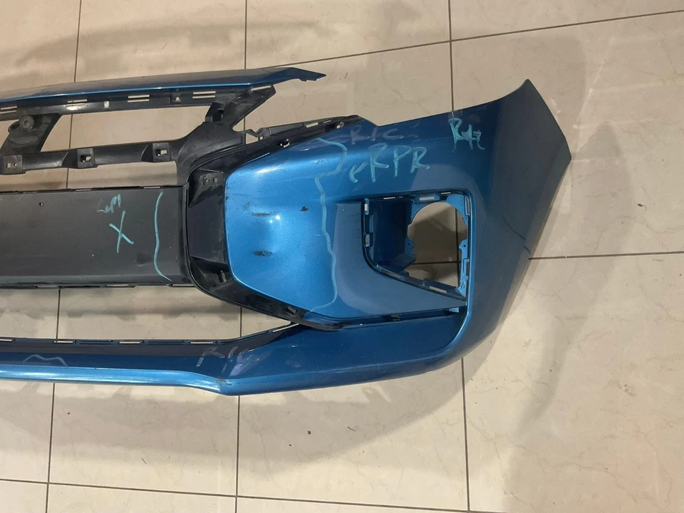 Cubierta de parachoques delantero azul Mitsubishi Space Star 2019 6400J973ZZ OEM Foto 2 de 4