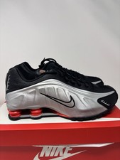 Zapatilla deportiva para hombre Nike Shox R4 negra metálica plateada roja HQ1988-002 talla