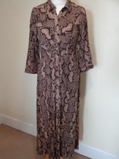 YAS BROWN MULTI SNAKESKIN PRINT BUTTON FRONT MAXI SHIRT DRESS - SIZE SMALL