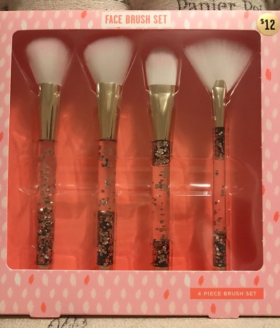 Target Beauty Liquid Glitter 4 Piece Face Brush Set | eBay