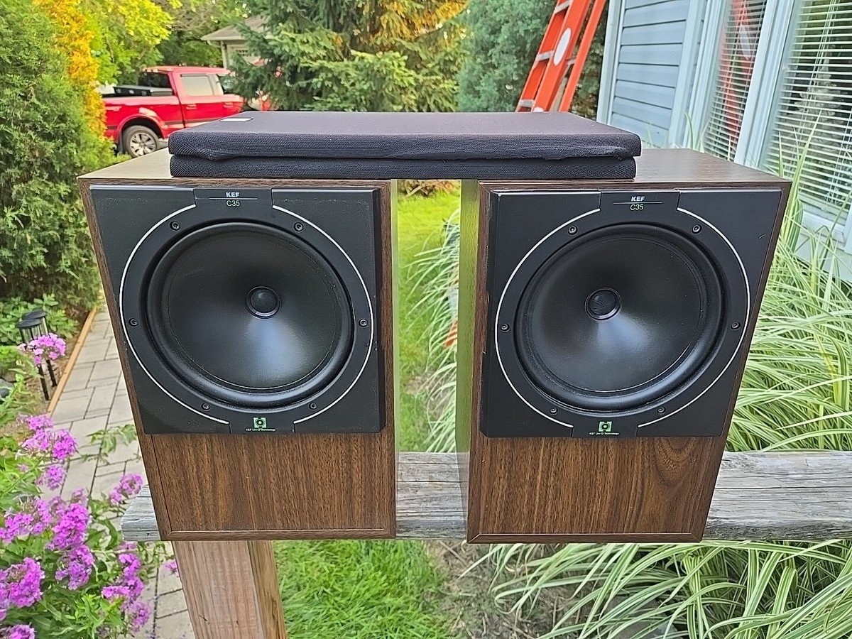 KEF C35 Uni Q コンパクトスピーカー Kef C35 Uni-Q Technology Bookshelf Speakers (Pair) Tested