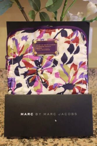 Marc Jacobs 平板电脑和电子书阅读器保护壳、保护盖和键盘保护套适用于 Apple iPad Air 2