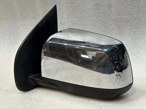 18 2018 GMC CANYON OEM DRIVER SIDE VIEW MIRROR CHROME *BROKEN TAB*