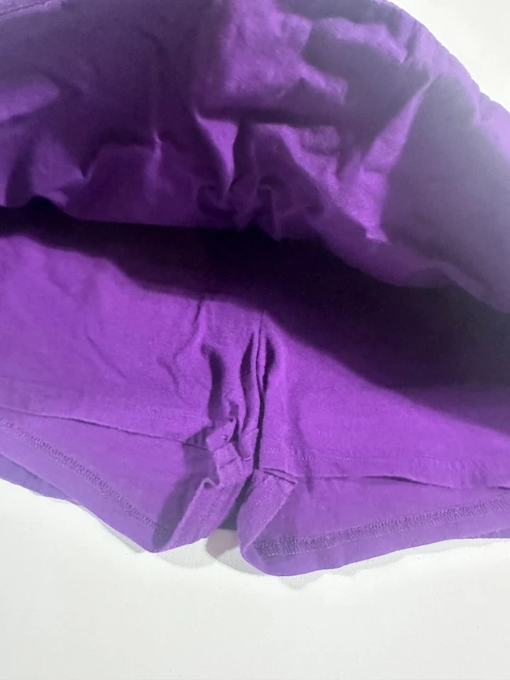 Falda corta descolorida Glory púrpura lisa talla niña 10/12 L grande usada en excelente estado Foto 3 de 4