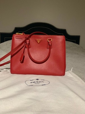 prada galleria bag