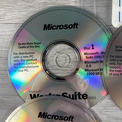 Microsoft Works Suite 2001 w/ Word Money Encarta Set of 6 CDs Software Discs - Afbeelding 2 van 7