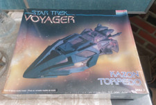 1996 Monogram Star Trek Voyager KAZON Torpedo Model Kit. NEW