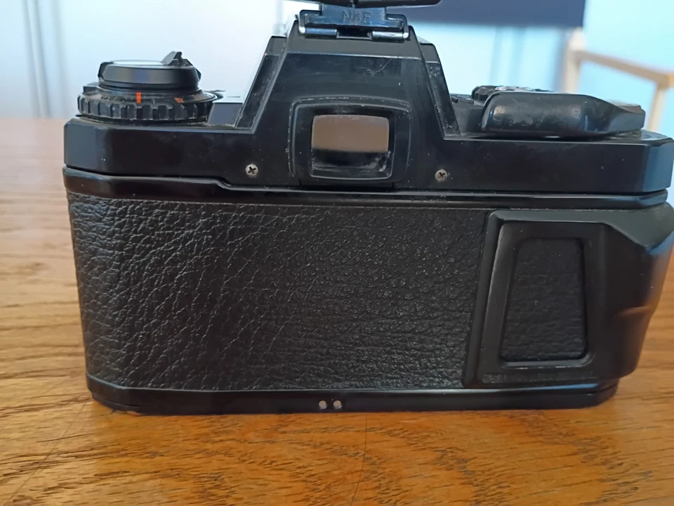 Pentax Program Plus SLR 35mm Film Camera with Flash Parts or Repair - Image 4 of 4