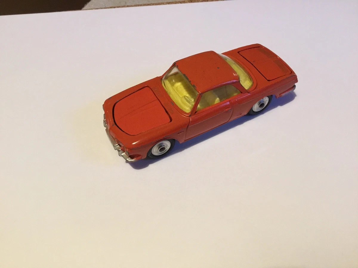 Volkswagen Karmann Ghia 1500 Type 34 Coupé 1961 Manila Yellow / Black 1/18 Norev 188647