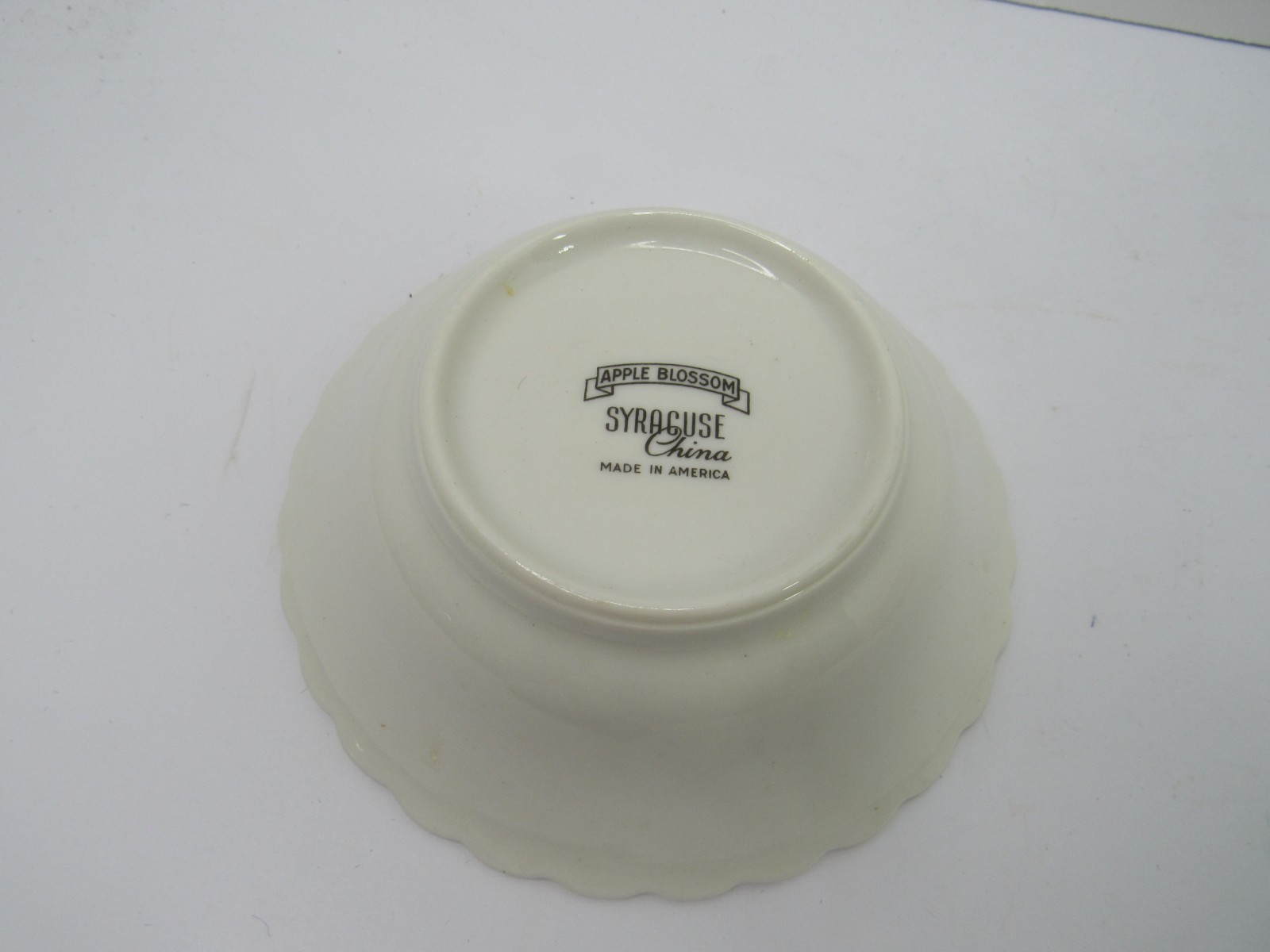 8-Vtg Syracuse China Berry Dessert Bowls Apple Blossom Pattern Gold Trim USA