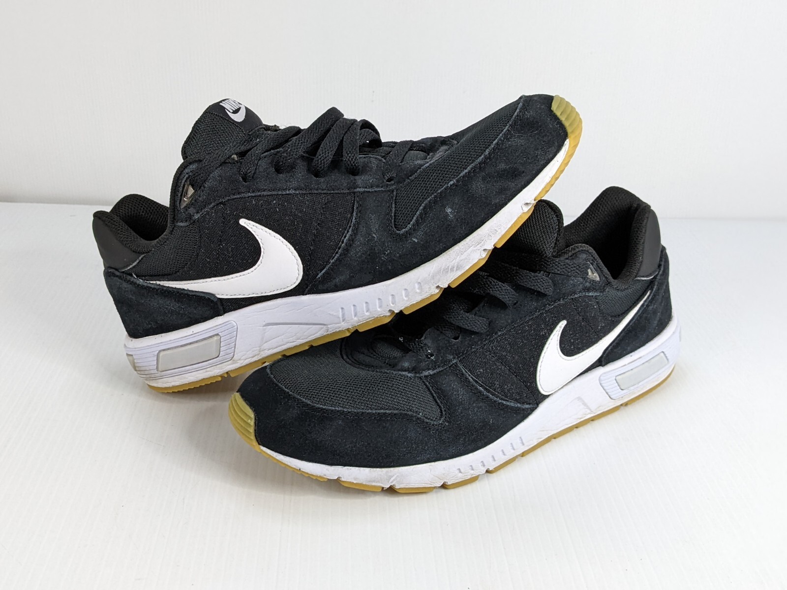 nike nightgazer noir
