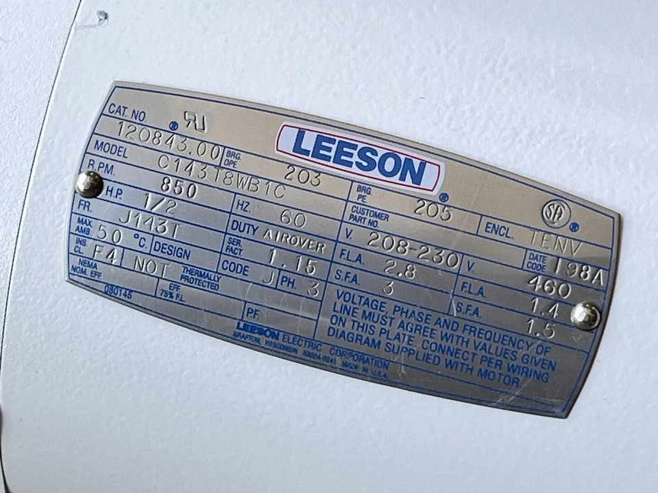 Leeson C143T8WB1C 1/2 HP AC Motor 850 RPM 208-230/460V 3pH TENV 7/8 Shaft J143T - Image 3 of 4