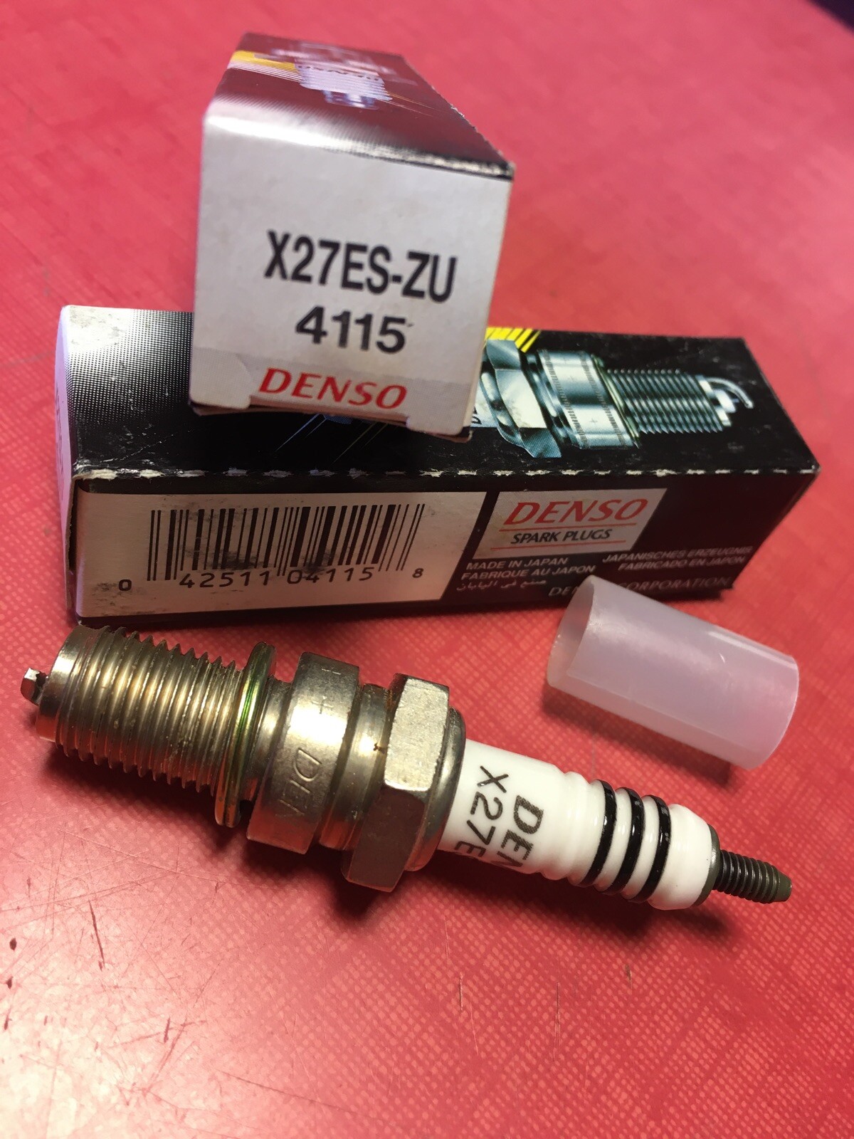 Motorcycle Spark Plug Lot Of 2 Denso X27ES-ZU 4115   NGK D9EV  Champion RA2HC