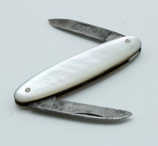 1854-1930 Holley MFG Co. Lakeville Con. Mother of Pearl 2 1/4" Lobster Knife