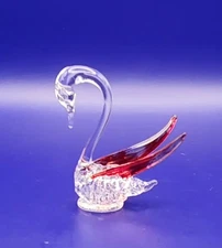 Vintage Art Hand Blown Glass Swan with Verigated Red Wings Figurine