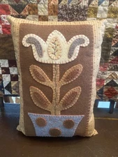 PRIMITIVE~WOOL APPLIQUE' PILLOW~ Flowers