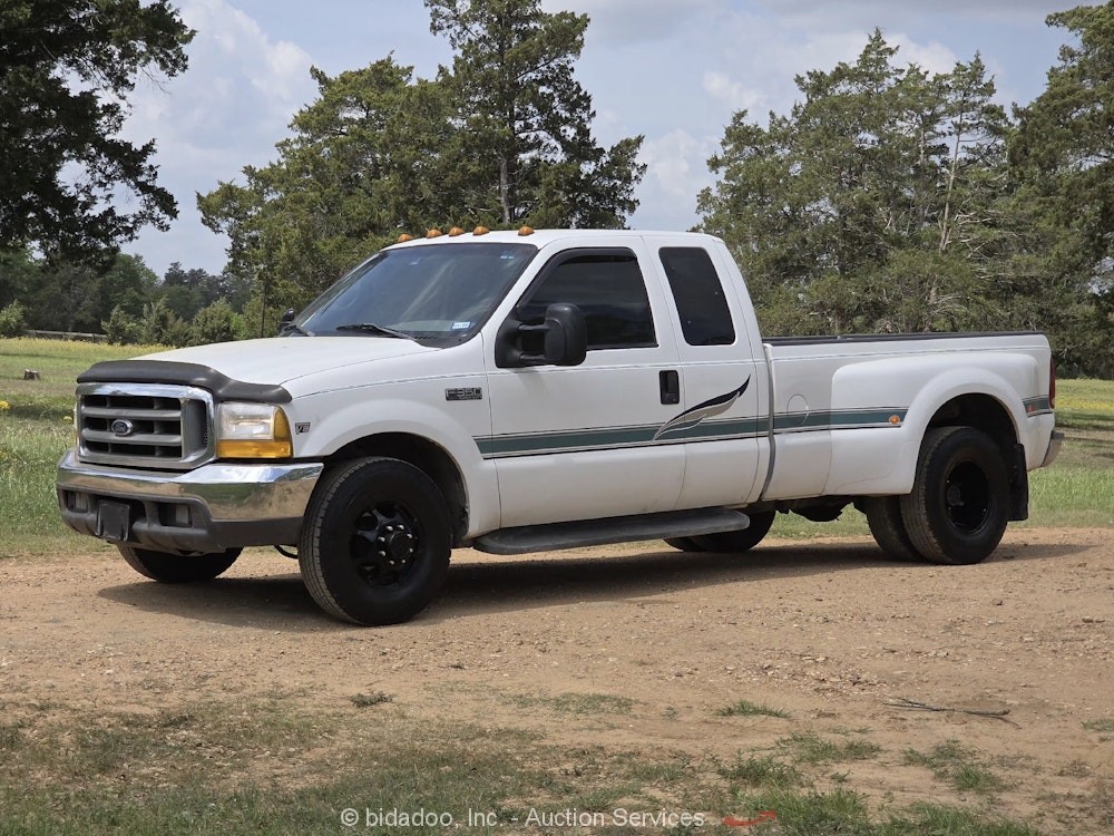 1999 Ford F350 for sale in New Ulm Texas