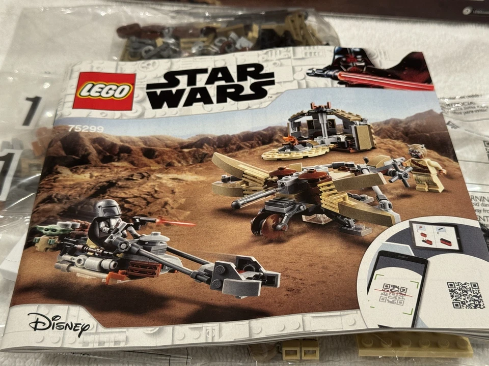 LEGO Star Wars: Trouble on Tatooine (75299) Caja Abierta Sellada PolyBags Folleto Foto 3 de 4