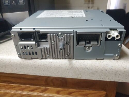 2009 Volvo s40 CD Changer OEM (P) 31310053 - Picture 2 of 2