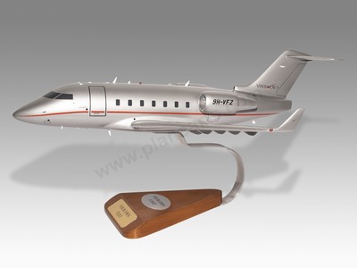 Bombardier Challenger 605 Vistajet Solid Mahogany Wood Handcrafted Display Model