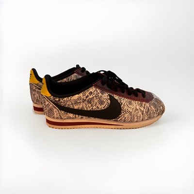 Nike Women s 8.5 US Classic Cortez Leather Snakeskin Black White Red CT1557-100