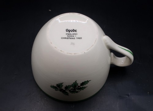 Vintage Spode Christmas Tree Coffee Tea Cup Made In England - Picture 2 of 3
