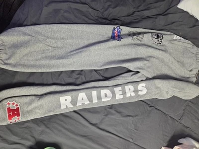 Mitchell And Ness Oakland Raiders Team Origins Joggers Size Large RRP £90 BNWT - Image 1 of 3