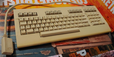 Commodore C 128 D Tastatur (external) (+ cord) working condition (080325) 8-bit