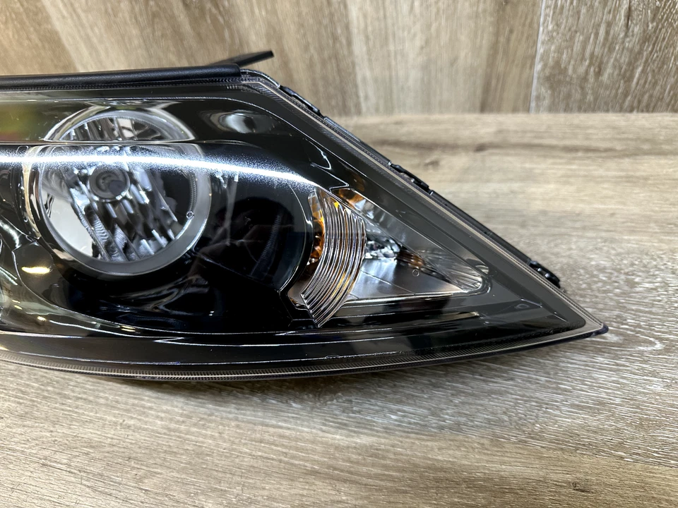 FARO KIA SPORTAGE 2010-2012 LADO DEL PASAJERO DERECHO OEM 92102-3WXXX Foto 4 de 4