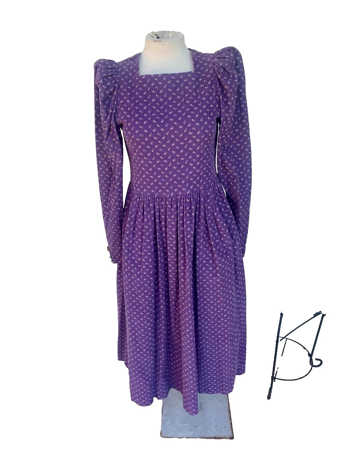 Laura Ashley Maxi 1980s Vintage Dresses for Women