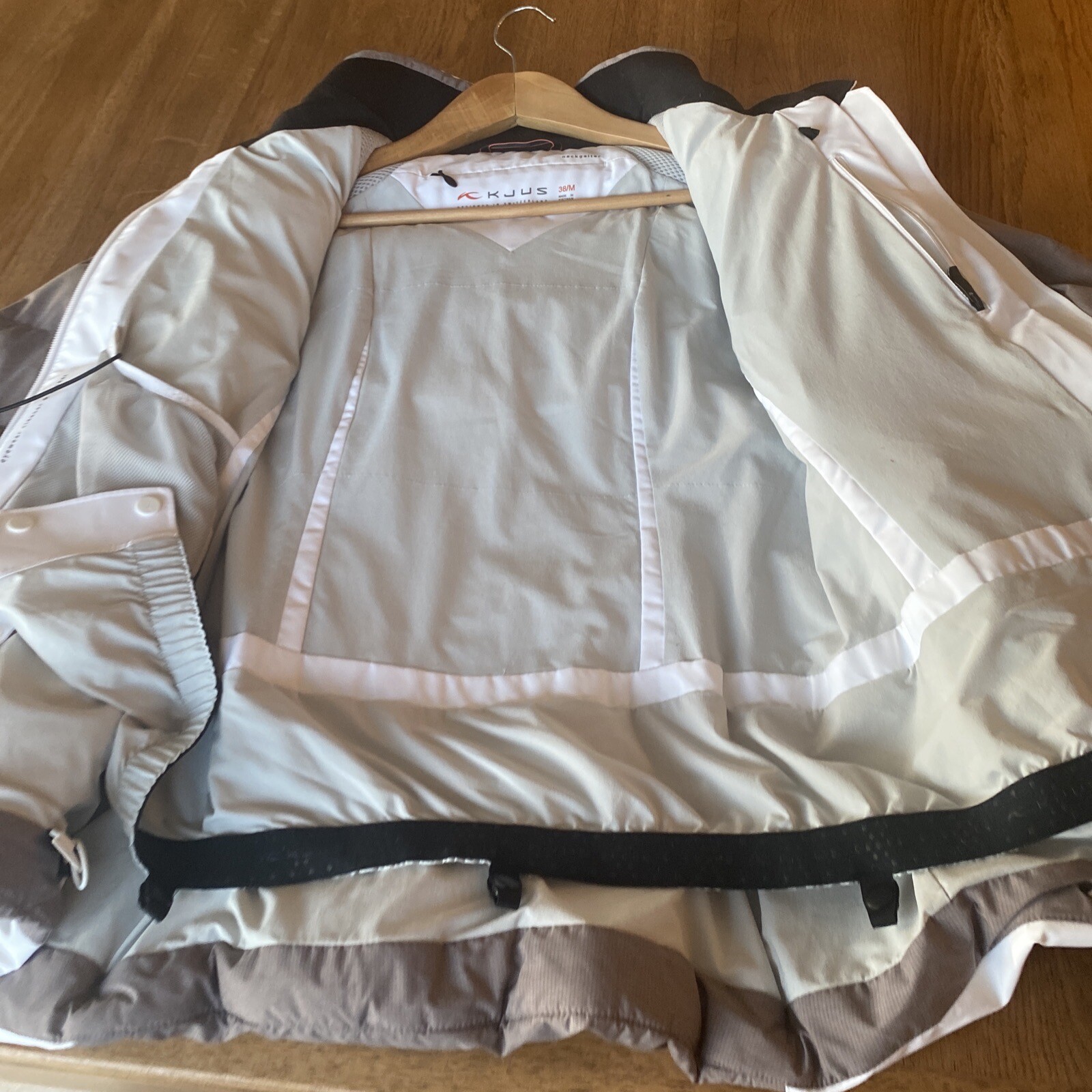 KJUS Ski Jacket Womens Size 38M Down Snowscape Grey Hooded UK 10 RRP £700+ eBay