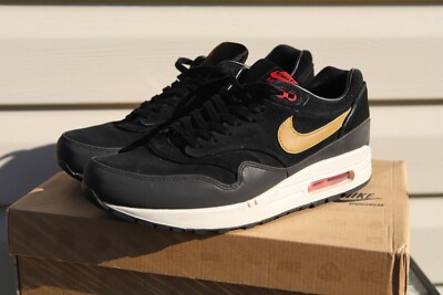 air max 1 black gold