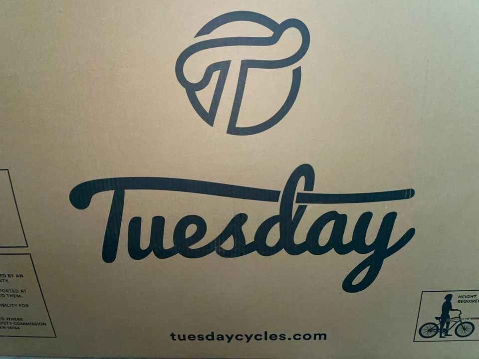 New in box Tuesday Cycle 2022 August 7 Low Step Cruiser Bike - Image 3 of 4