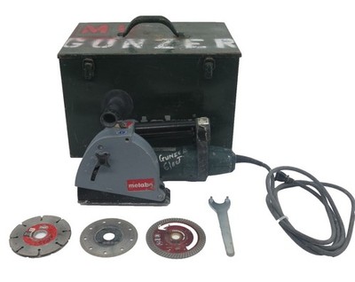 METABO MFE30 GRINDER WALL CHASER 3 EXTRA GRINDING WHEELS INCLUDED DIAMOND