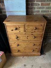 pine chest of drawers used  perfect condition