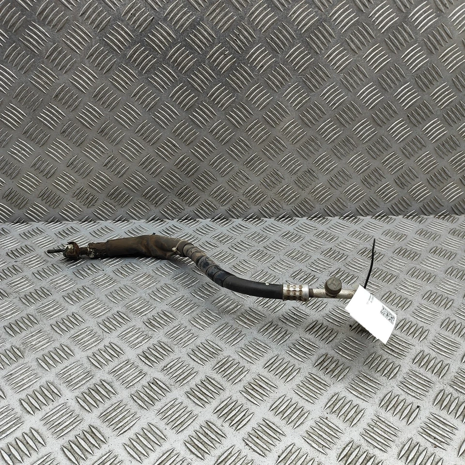 TOYOTA LAND CRUISER 100 J1 A/C Air Con Hose Pipe 88711-60430 4.2 Diesel 32952367 - Image 3 of 4