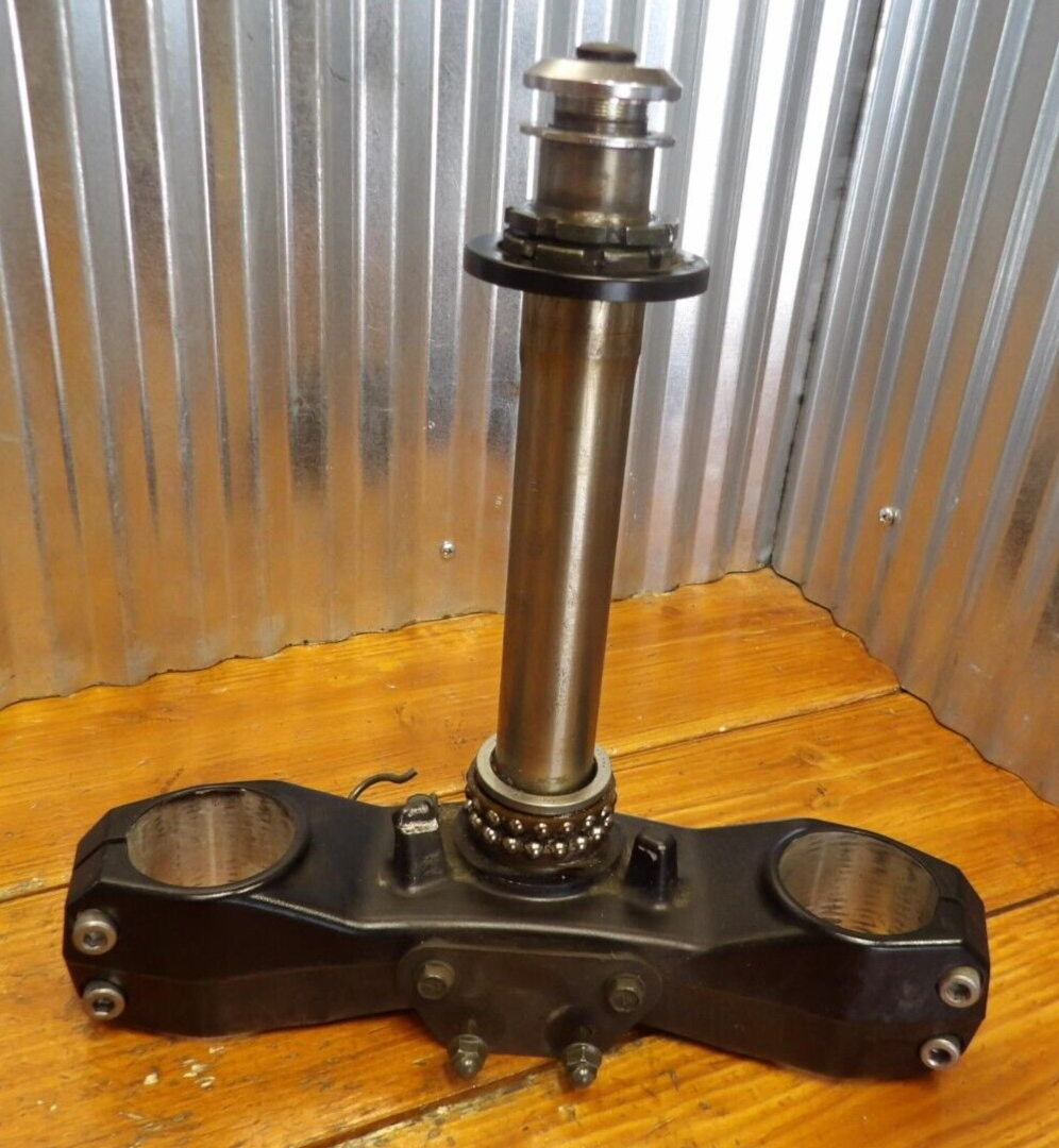 03-06 Kawasaki Z1000 ZR1000 LOWER TRIPLE TREE FOR CLAMP