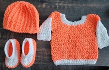 NWOT   Handmade 4-Pc Crochet Baby Matching Set Sweater, Hat,  Booties 0-6 M