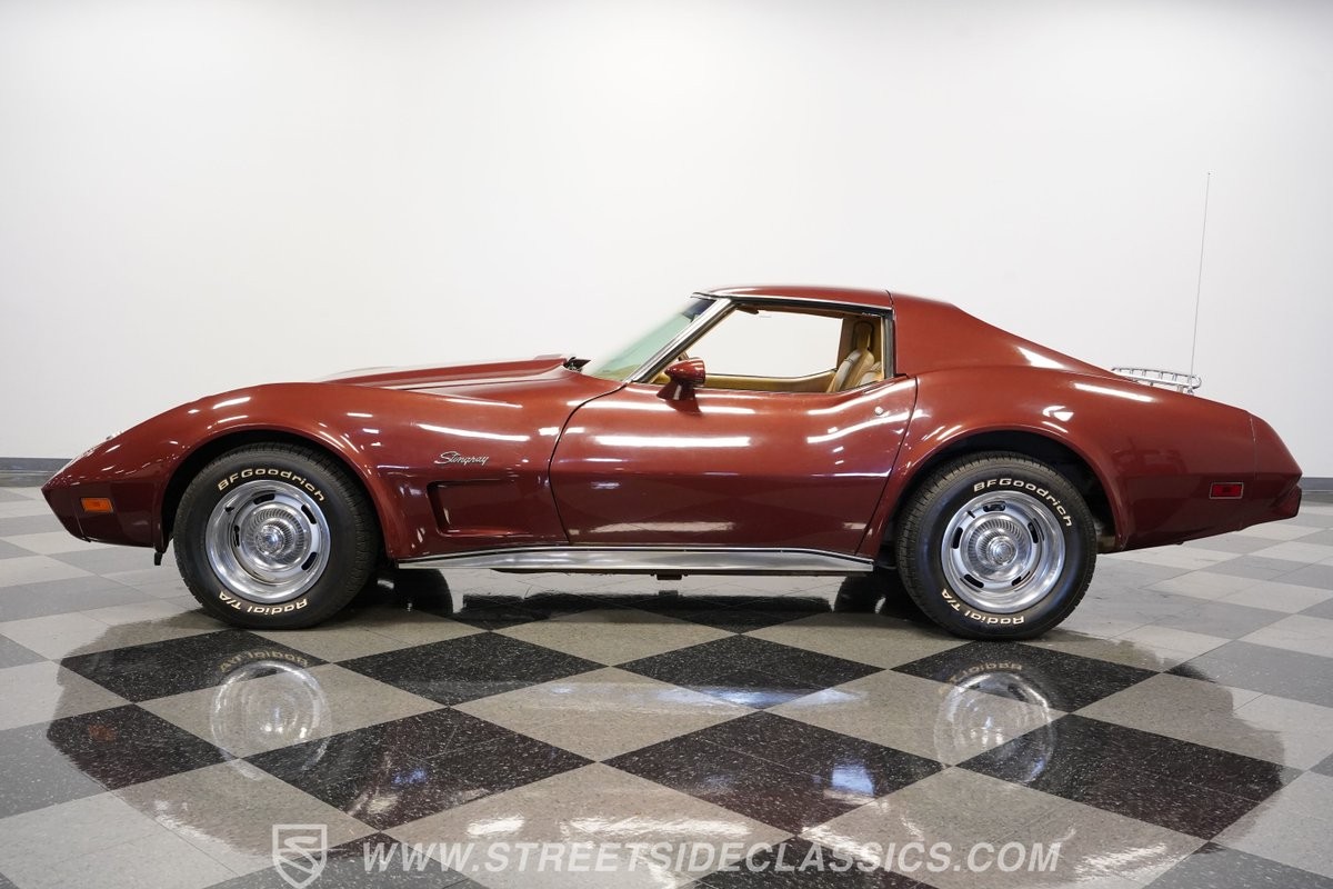 1976 Mahogany Metallic Chevrolet Corvette   | C3 Corvette Photo 3