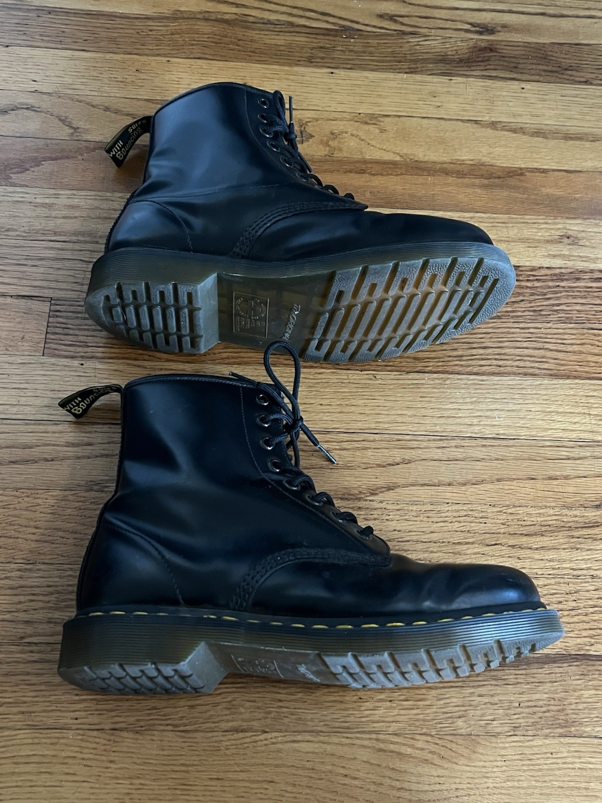 Doctor Martens Combat Boots Black Smooth Leather Doc Martens Size US 10 Women’s thumbnail 5