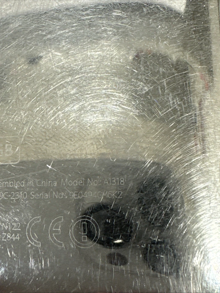 Apple iPod Touch 3rd Generation 32GB Working Black Silver With Charger - Image 3 of 4