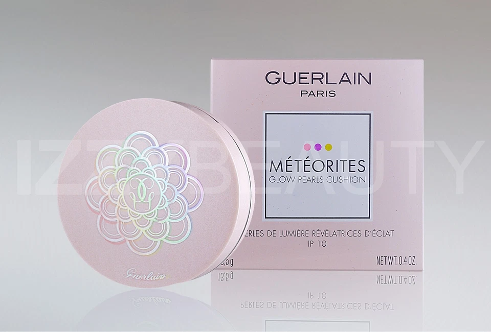 GUERLAIN Meteorites Glow Pearls Cushion Illuminating Pearls SPF 10 Makeup Primer - Image 2 of 2