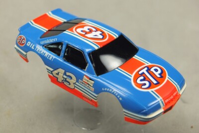 HO Slot Car Body - Tyco 440x2  Wide-Pan Body - STP NASCAR Petty Grand Prix 