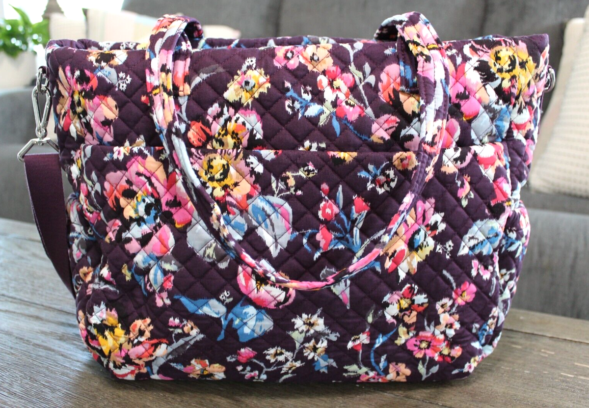 Vera Bradley ウィークエンダー Imperial Rose 美品 Vera Bradley ウィークエンダー Imperial Rose 美品| ヤマダウェブコム