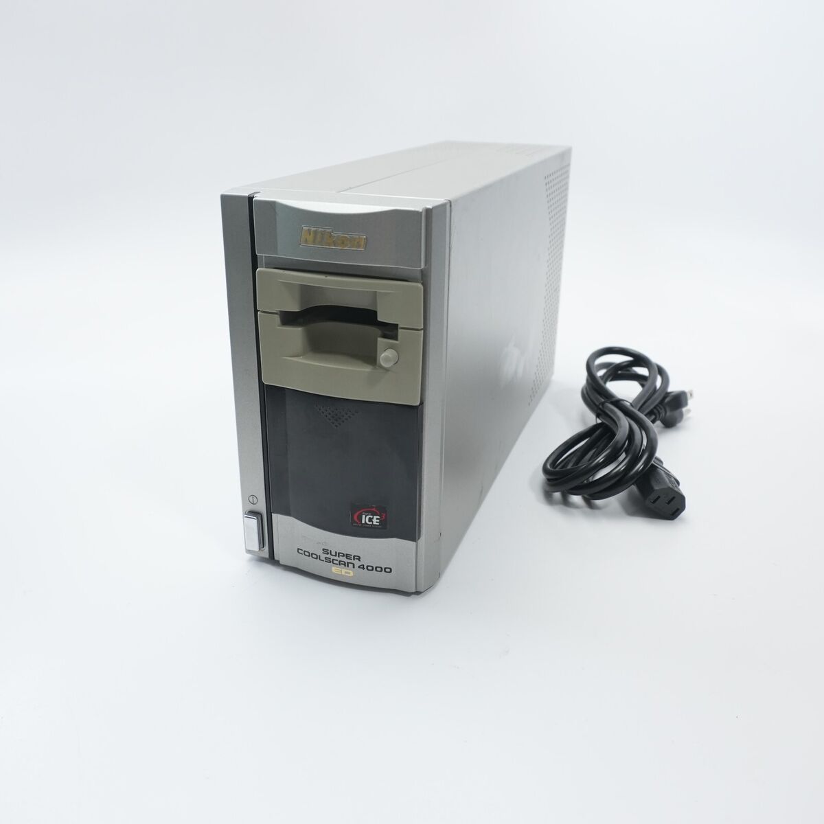 NIKON Super CoolScan 4000 ED Photo, Slide & Film Scanner NIKON Super CoolScan 4000 ED Photo, Slide & Film Scanner
