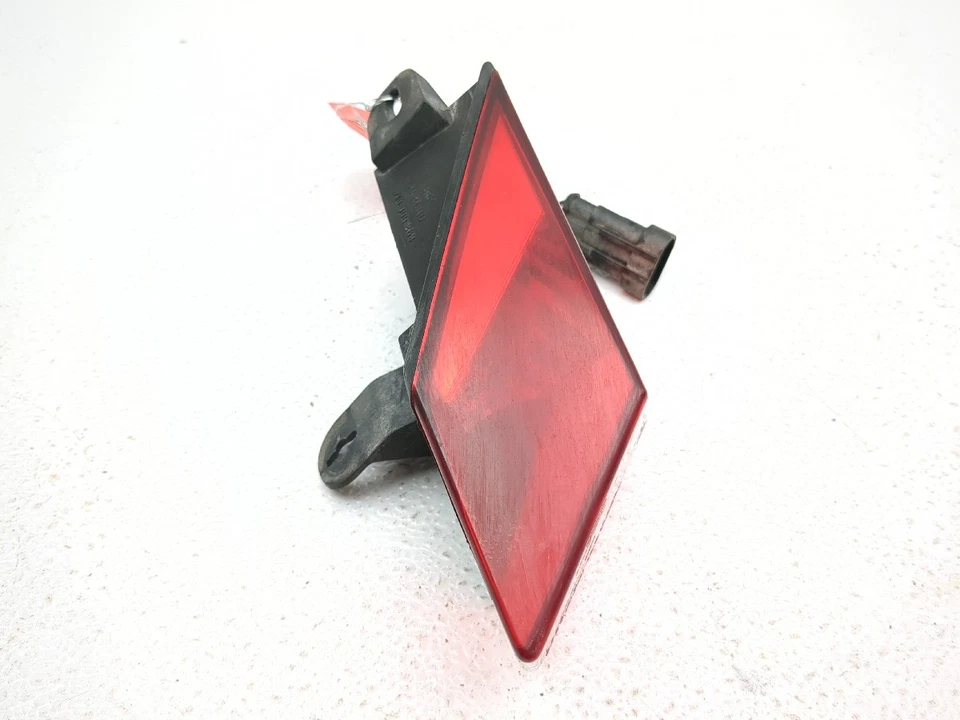 13-15 Can Am Spyder Roadster ST lanterna traseira direita luz de freio traseira lente lâmpada - Imagem 2 de 4