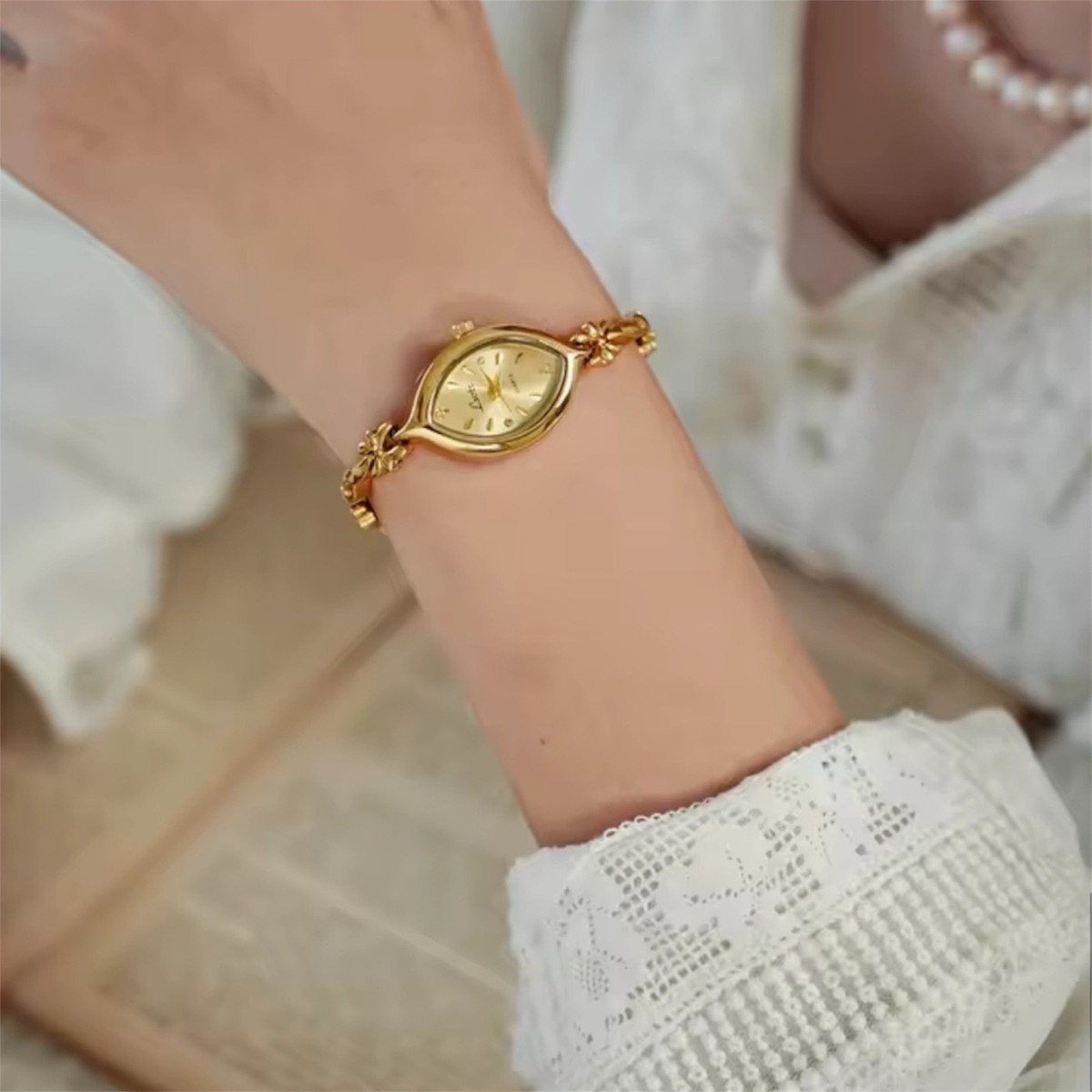 Bronze Tone French Vintage Style Unique Dainty Women’s Wrist Watch Vintage Style Gold Women main image 2