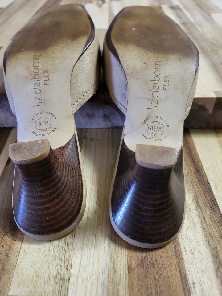 Chinelos femininos Lizclairborne Flex com dedos fechados bronzeado tamanho 8,5 Preppy - Imagem 4 de 4